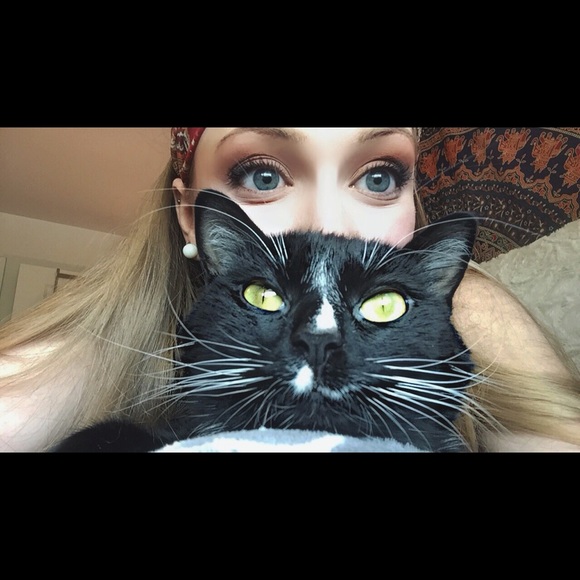 Meet your Posher, Meaghan - Picture 5 of 8